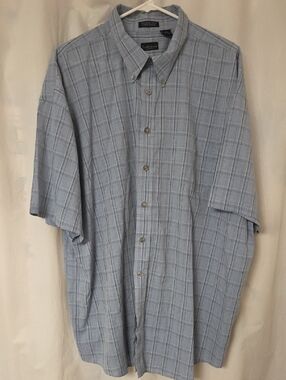 Van Heusen Light Blue Plaid Short Sleeve Button-Down Shirt